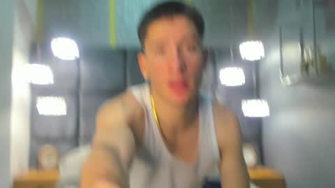 hunterheat_ online show from September 24, 11:50 am