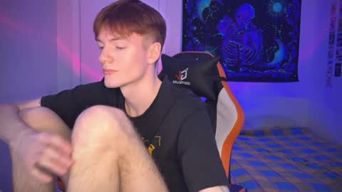 Hunter online show from February 8, 6:11 pm