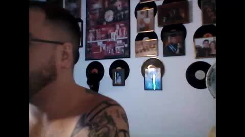 hurtadodirector online show from April 30, 12:37 am