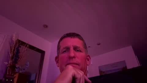 hvacstud4 online show from February 5, 1:20 am