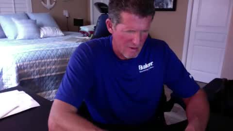 Snapshot of hvacstud4 chatting on October 16, 7:24 pm hvacstud4 online show from October 16, 7:24 pm