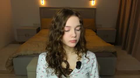 Lily online show from July 27, 7:38 am