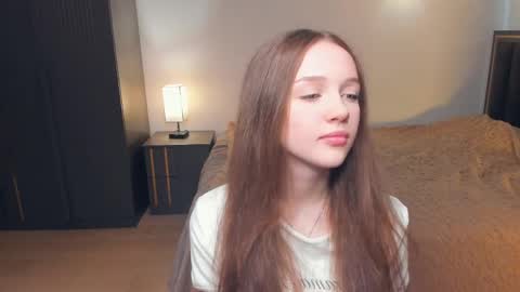 Lily online show from April 8, 7:11 am