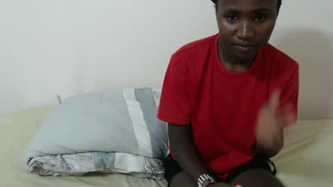 hyacinth_b online show from April 11, 11:14 am