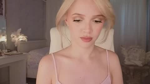 Joselle online show from June 9, 1:39 am