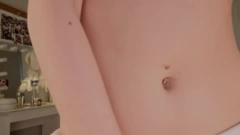 Joselle online show from April 21, 2:51 am