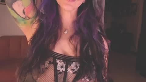 Lana Banana online show from April 9, 1:31 am