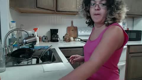 ShortStuff online show from February 7, 7:17 pm