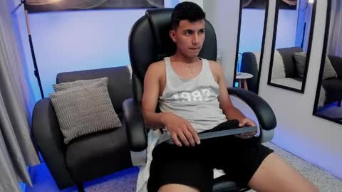 i_liam online show from April 16, 3:50 am