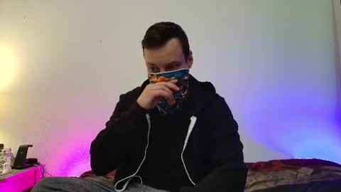 i o ro online show from June 20, 3:02 am