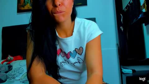 Snapshot of iam_your_fantasy chatting on November 1, 10:20 pm iam_your_fantasy online show from November 1, 10:20 pm