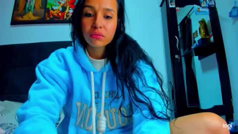 Snapshot of iam_your_fantasy chatting on October 31, 12:11 am iam_your_fantasy online show from October 31, 12:11 am