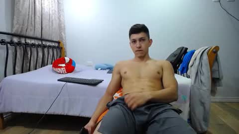 iam_yourbabyprincess_xd online show from January 31, 5:19 am