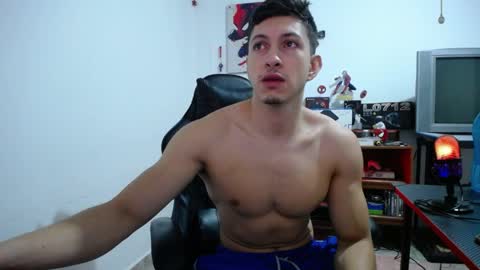 iam_yourbabyprincess_xd online show from March 28, 8:27 am