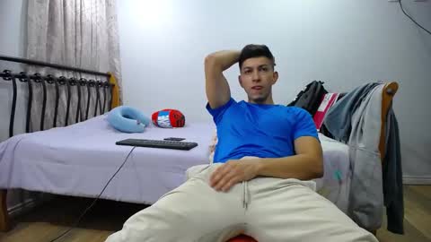 iam_yourbabyprincess_xd online show from January 29, 11:14 pm