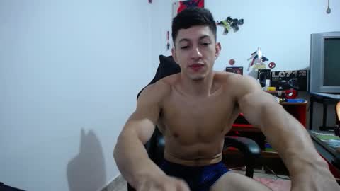 iam_yourbabyprincess_xd online show from February 6, 5:55 am