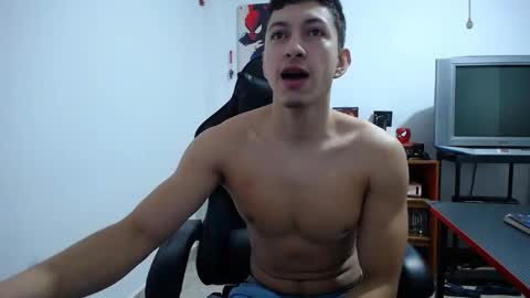 iam_yourbabyprincess_xd online show from October 18, 7:40 pm