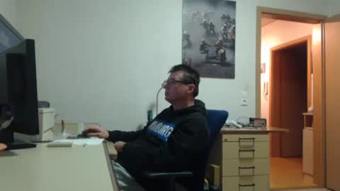 iamachim online show from November 18, 6:33 pm