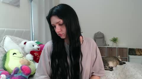 Lexi Love  online show from December 18, 4:35 pm