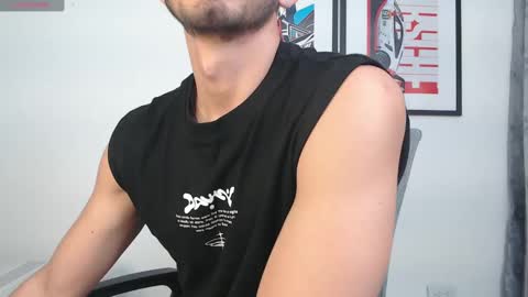  INDEPENDENT MODEL online show from February 27, 6:46 am