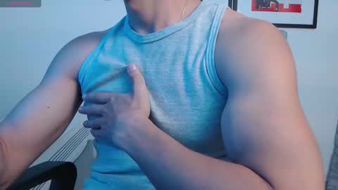  INDEPENDENT MODEL online show from March 3, 2:26 am