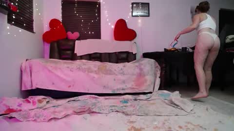 iamhelenaprice online show from April 19, 2:34 am