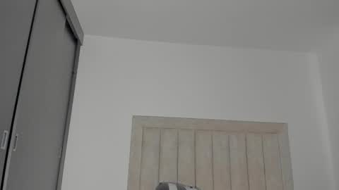 Juliiiiian online show from May 28, 11:52 am