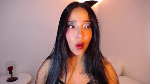 Camila online show from January 17, 5:50 am