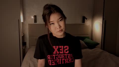 iamyuki_ online show from November 14, 6:32 pm