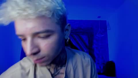 IAN CASTILLO online show from February 11, 11:25 am