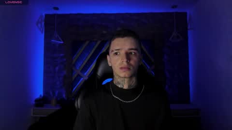 IAN CASTILLO online show from March 18, 11:16 am