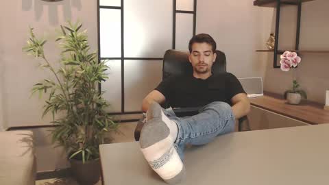 Ian Davis online show from March 8, 11:07 pm