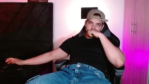 Ian Davis online show from April 15, 12:47 am