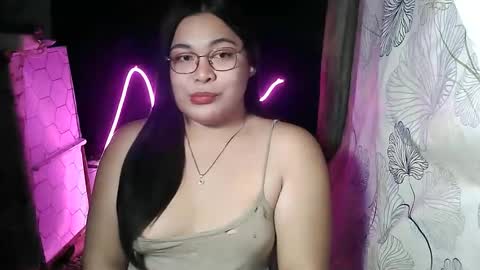 iana online show from April 22, 10:44 am