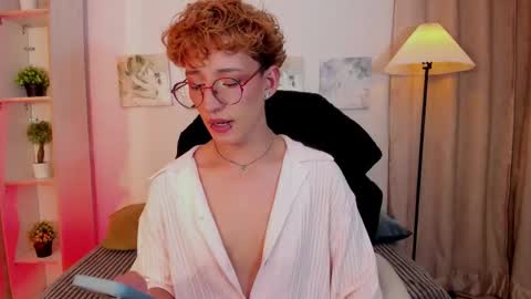 ian  online show from February 12, 4:49 am