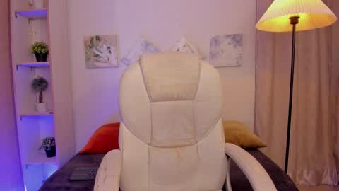 ian  online show from November 29, 8:22 am