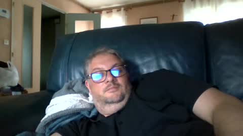 anonymouszz online show from June 18, 2:55 pm