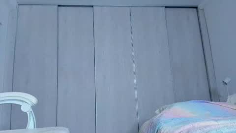 Nana online show from February 4, 5:06 pm