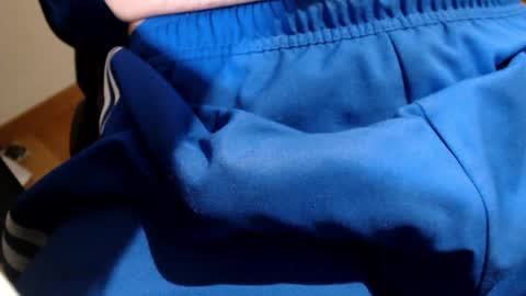 icky_thumps online show from April 25, 5:09 am