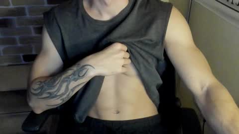 yo online show from October 23, 8:42 pm