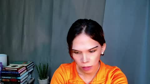 Lana But you can spell it backwards online show from June 5, 6:57 pm
