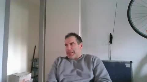 idontknowwhy1 online show from February 24, 8:06 am