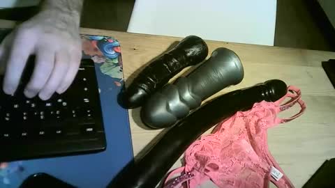 ... online show from February 28, 2:04 am