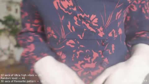 Belle online show from April 27, 11:41 am