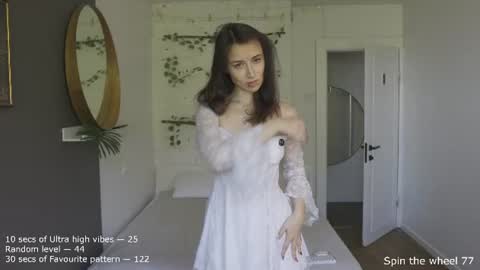 Belle online show from July 13, 9:35 am