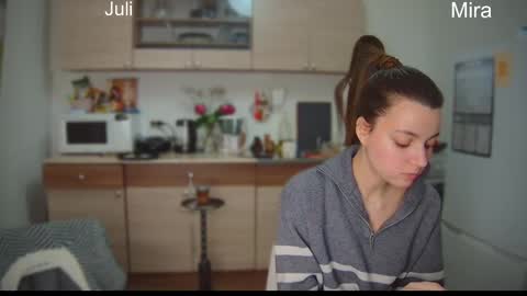 Julia and Mira online show from February 9, 4:40 pm