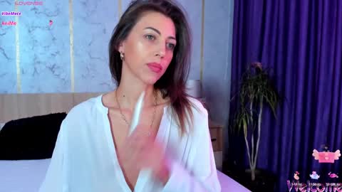 ILARIA online show from September 15, 2:29 pm