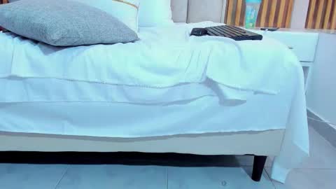 Iliy  online show from March 7, 1:00 pm