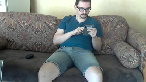 ilovecuteguy79 online show from July 27, 8:11 am