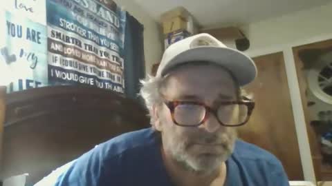 ilovetoshowoffagain online show from November 7, 11:40 pm